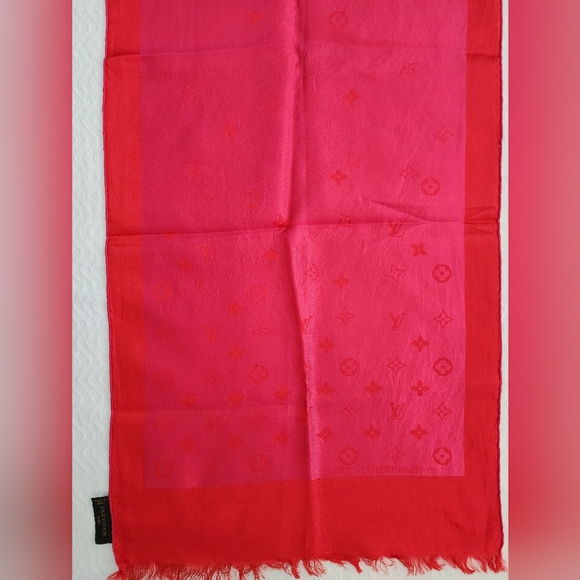 Auth Louis Vuitton Pink Silk Scarf - Picture 7 of 8